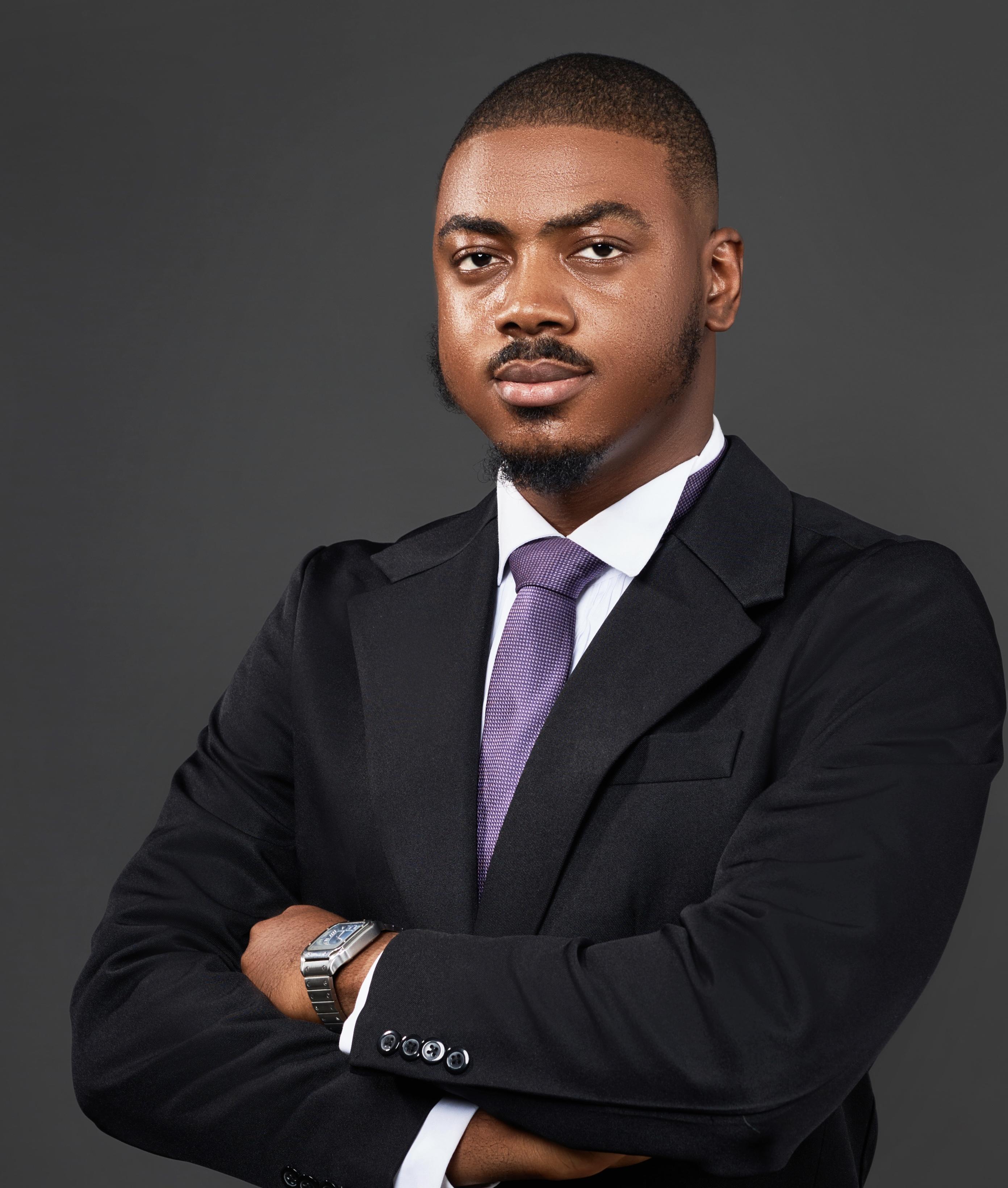 Dr Nojeemdeen Olukotun